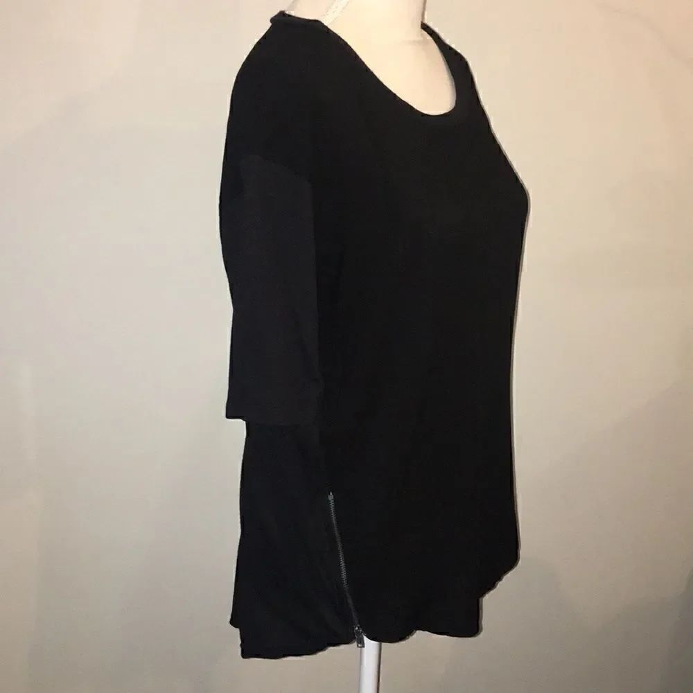 Splendid zipper detail tee
